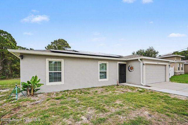 3211 Halden Avenue SE, Palm Bay, FL 32909