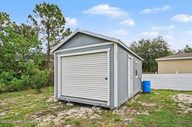 3211 Halden Avenue SE, Palm Bay, FL 32909