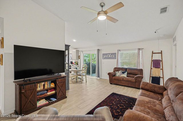 3211 Halden Avenue SE, Palm Bay, FL 32909