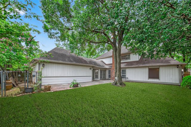 19502 Enchanted Oaks Drive, Spring, TX 77388