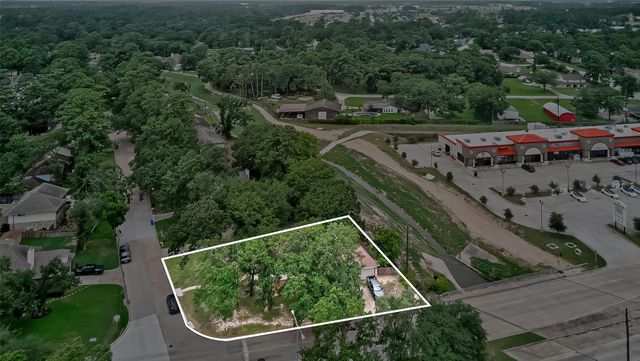 19502 Enchanted Oaks Drive, Spring, TX 77388