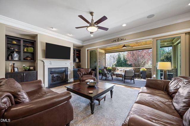 352 Rolling Meadows Lane, Chapel Hill, NC 27517