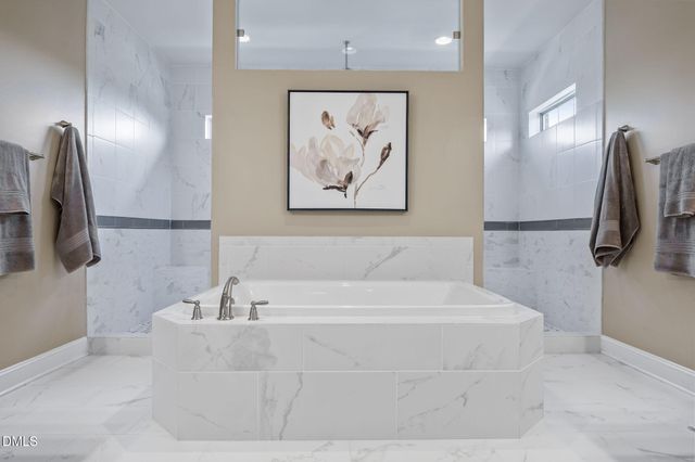 352 Rolling Meadows Lane, Chapel Hill, NC 27517