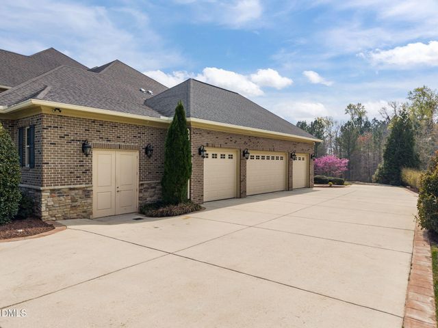 352 Rolling Meadows Lane, Chapel Hill, NC 27517