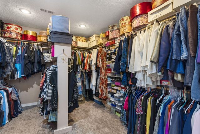 3443 W Hestand Street, Springfield, MO 65803