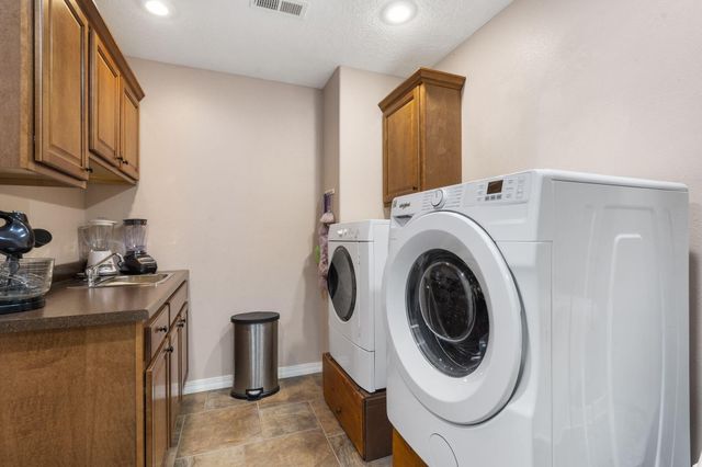 3443 W Hestand Street, Springfield, MO 65803