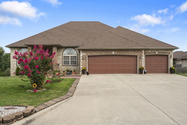 3443 W Hestand Street, Springfield, MO 65803