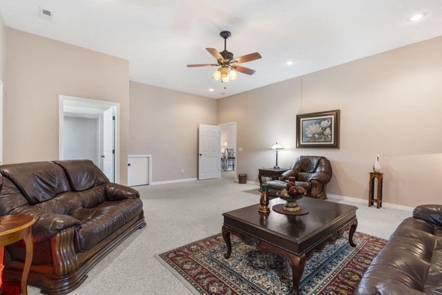 3443 W Hestand Street, Springfield, MO 65803