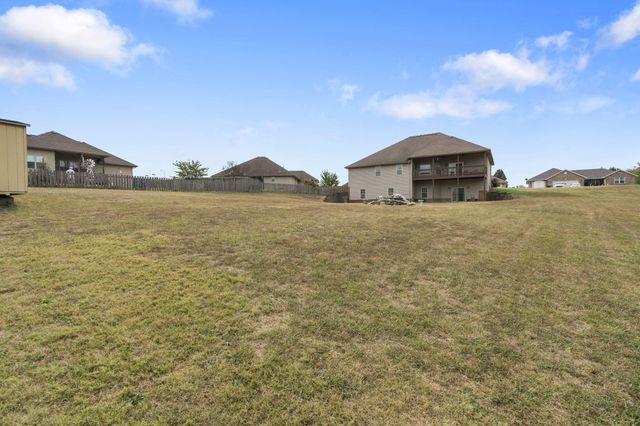 3443 W Hestand Street, Springfield, MO 65803