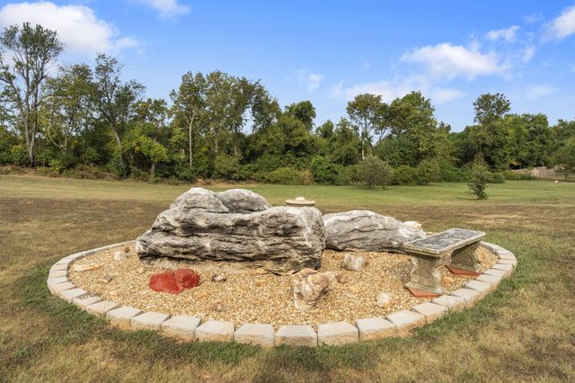 3443 W Hestand Street, Springfield, MO 65803