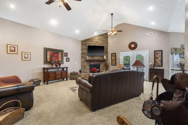 3443 W Hestand Street, Springfield, MO 65803