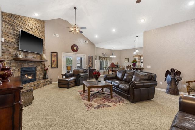 3443 W Hestand Street, Springfield, MO 65803