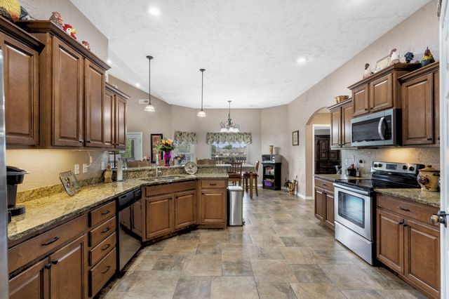 3443 W Hestand Street, Springfield, MO 65803