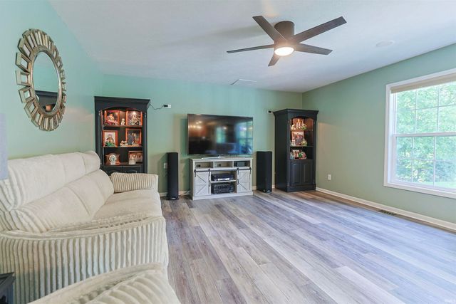 29553 Lakefield Court, Elkhart, IN 46514
