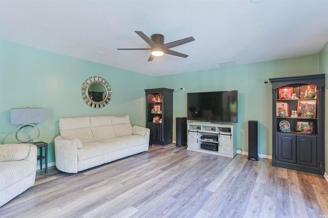 29553 Lakefield Court, Elkhart, IN 46514