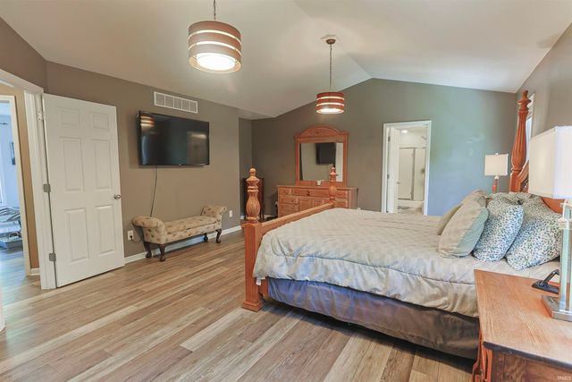 29553 Lakefield Court, Elkhart, IN 46514