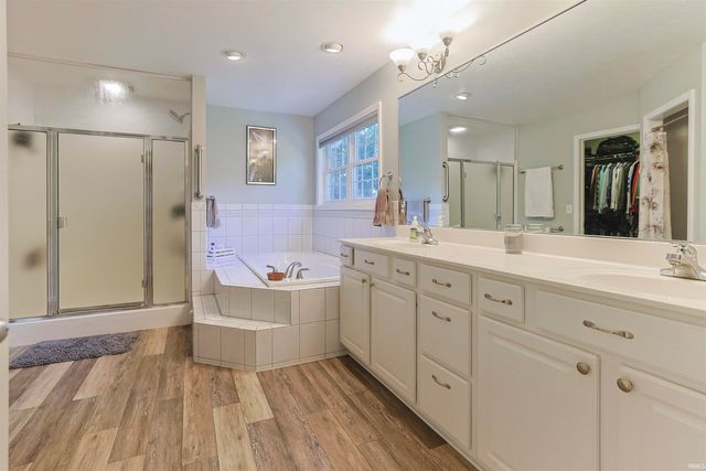 29553 Lakefield Court, Elkhart, IN 46514