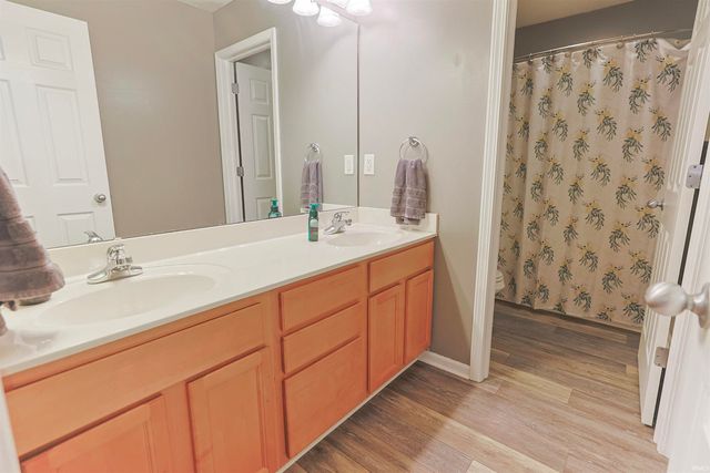 29553 Lakefield Court, Elkhart, IN 46514