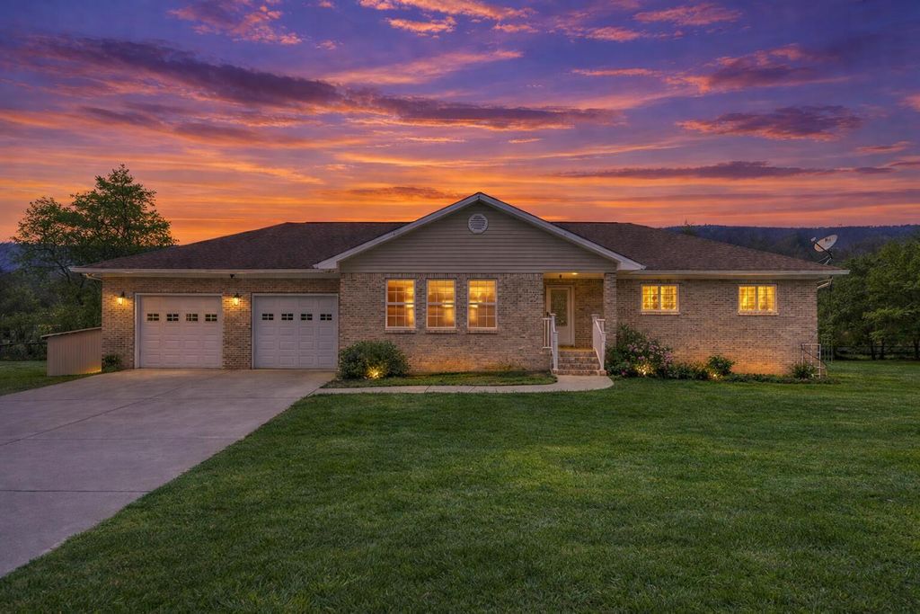 305 Medlin Pike, Evensville, TN 37332