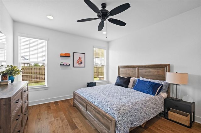 1712 W Broadway Place, Rogers, AR 72758