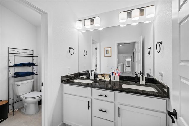 1712 W Broadway Place, Rogers, AR 72758