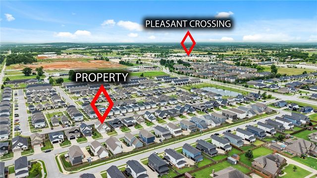 1712 W Broadway Place, Rogers, AR 72758
