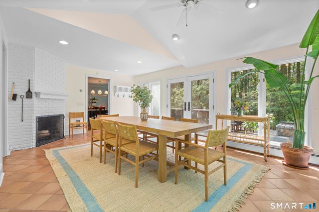 46 Fernwood Drive, Stamford, CT 06903