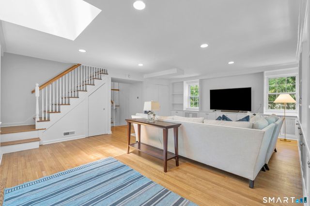 46 Fernwood Drive, Stamford, CT 06903