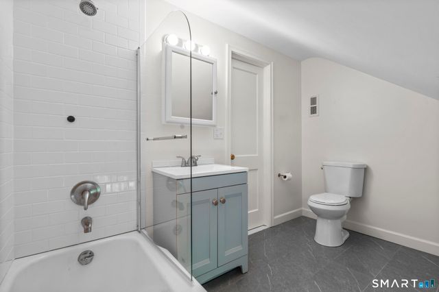 46 Fernwood Drive, Stamford, CT 06903