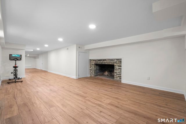 46 Fernwood Drive, Stamford, CT 06903