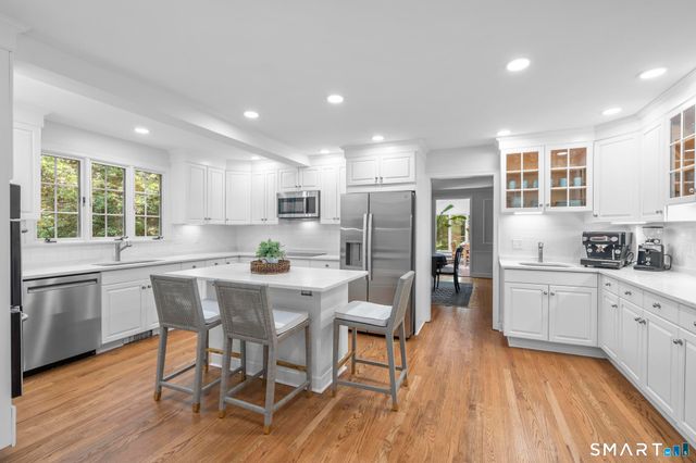 46 Fernwood Drive, Stamford, CT 06903