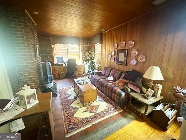 327 W Church Street, Swainsboro, GA 30401