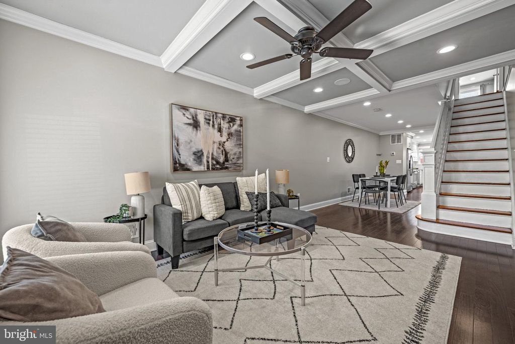 Image 4 of property listing at 6 W RANDALL ST, Baltimore, MD 21230