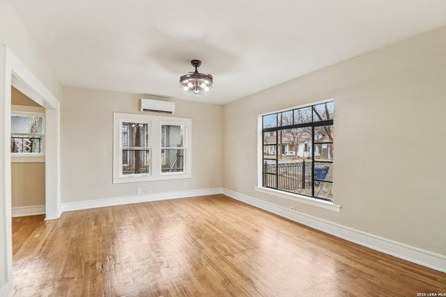 2114 Lee Hall, San Antonio, TX 78201