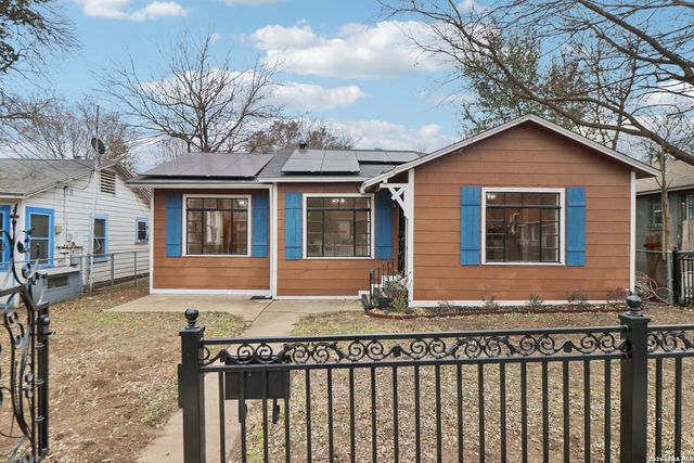 2114 Lee Hall, San Antonio, TX 78201
