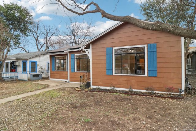 2114 Lee Hall, San Antonio, TX 78201