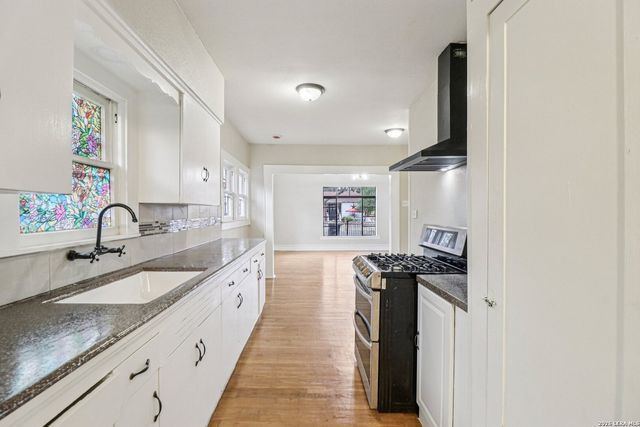 2114 Lee Hall, San Antonio, TX 78201