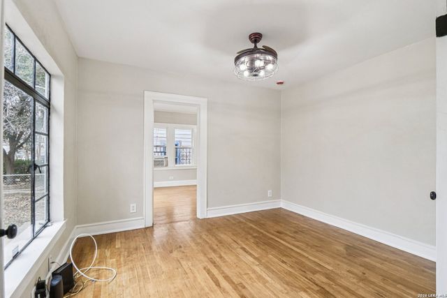 2114 Lee Hall, San Antonio, TX 78201