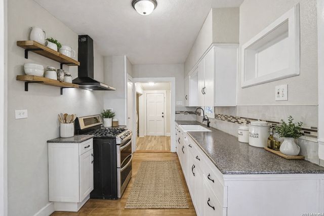 2114 Lee Hall, San Antonio, TX 78201