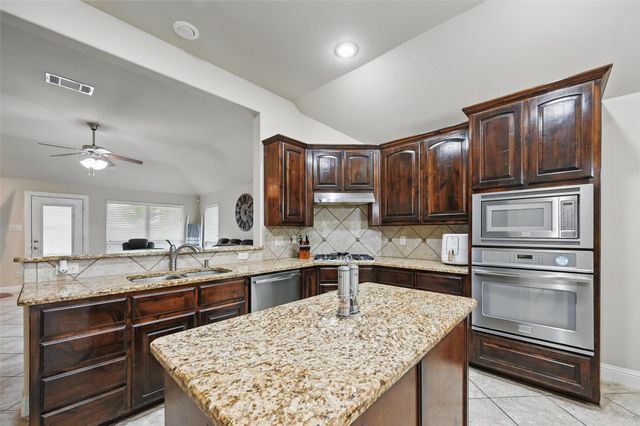 124 Griffin Avenue, Fate, TX 75189