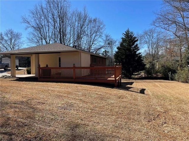 683 Collier Road, Toccoa, GA 30577