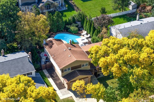 415 W NOYES Street, Arlington Heights, IL 60005