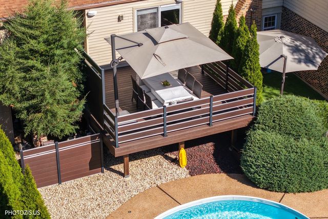 415 W NOYES Street, Arlington Heights, IL 60005