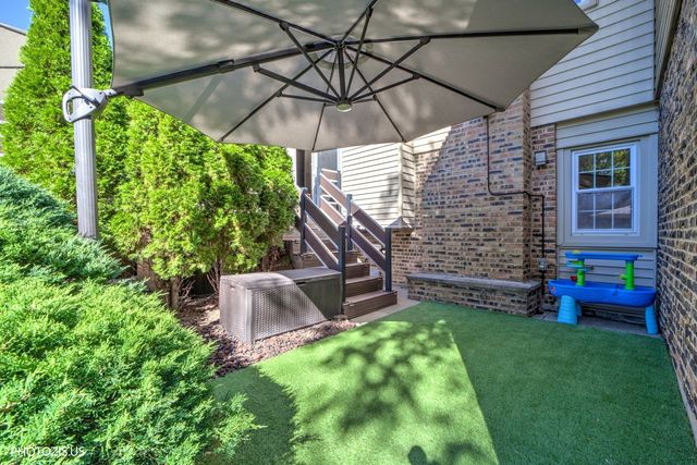 415 W NOYES Street, Arlington Heights, IL 60005