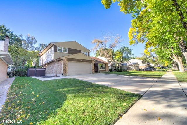 415 W NOYES Street, Arlington Heights, IL 60005