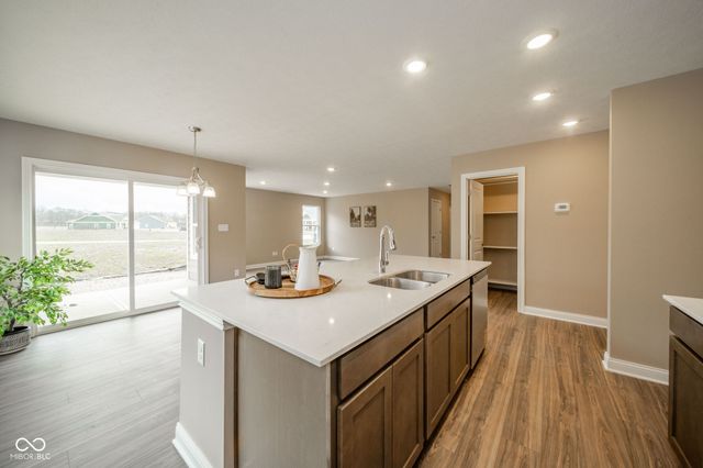 402 Luellen Way, New Castle, IN 47362