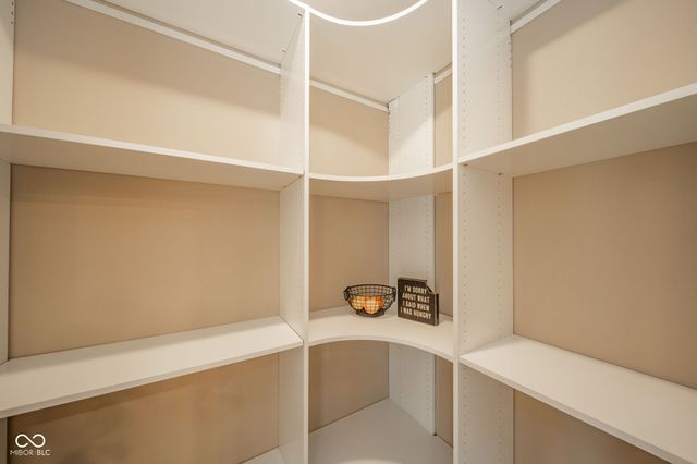 402 Luellen Way, New Castle, IN 47362