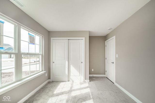 402 Luellen Way, New Castle, IN 47362