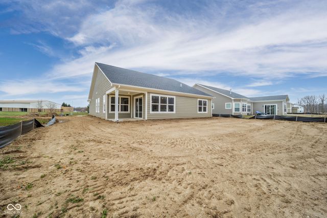 402 Luellen Way, New Castle, IN 47362