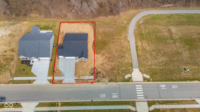 402 Luellen Way, New Castle, IN 47362